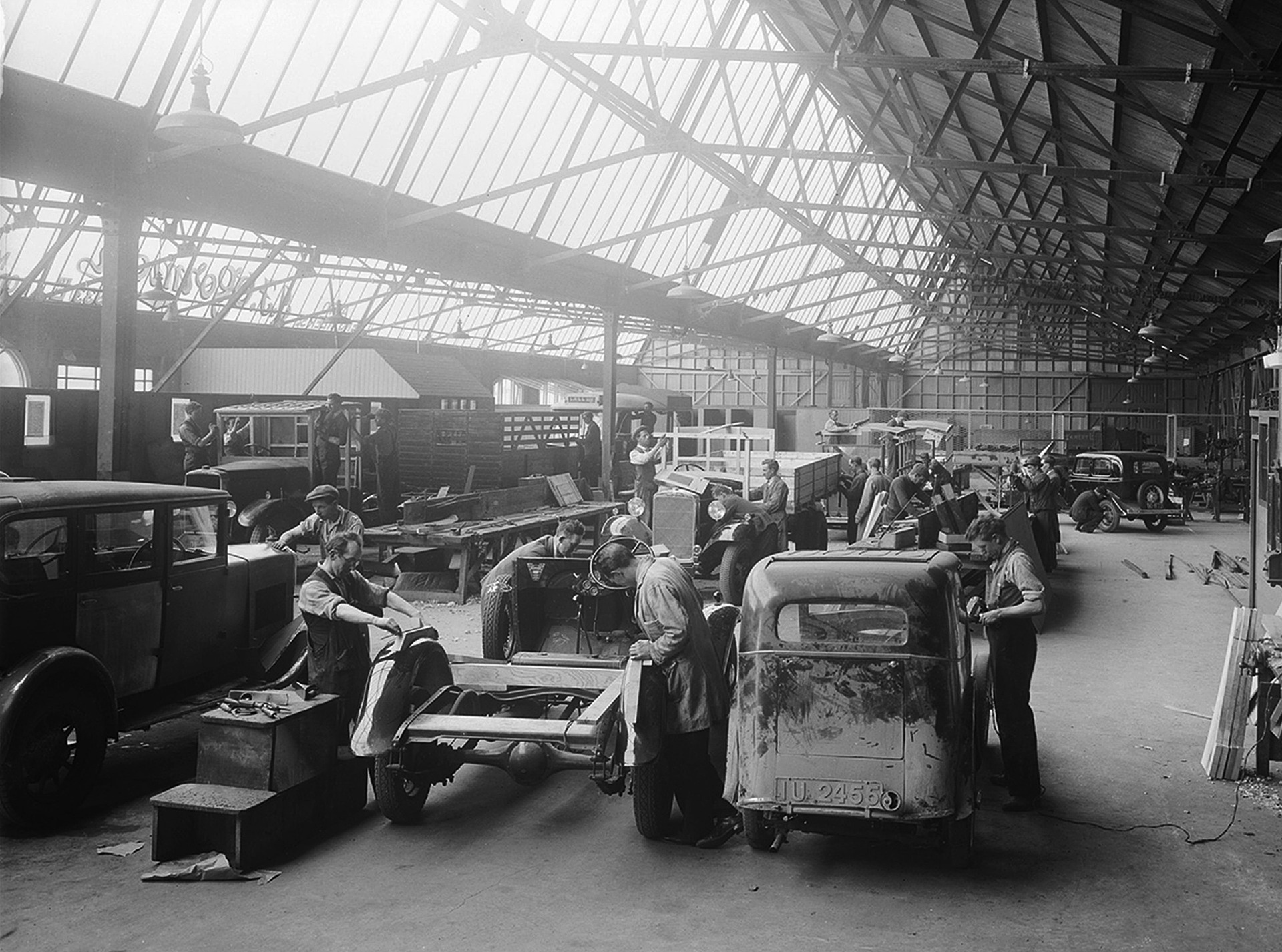 history of the warehouse